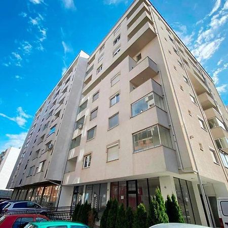 1-Bedroom Apartment Fushe Kosove Kosovo Polje Kültér fotó